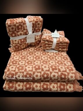 8pc Hotel Collection Spring Bath Hand Washcloth Towel Set Checkered Flowers  NEW